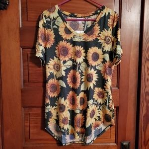 LuLaRoe Iris NWT 🌻
